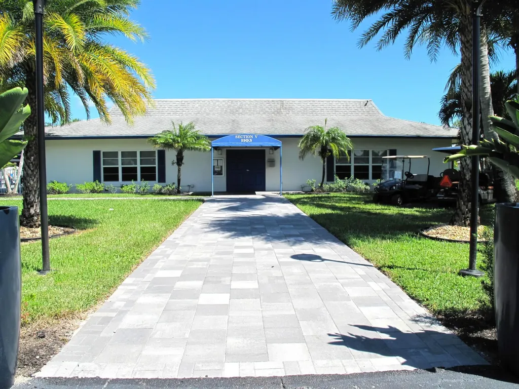 1137 South Drive Delray Beach FL 33445
