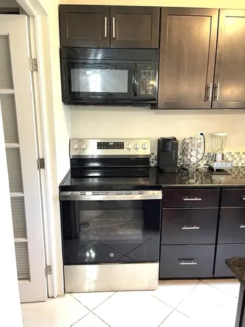 1137 South Drive Delray Beach FL 33445