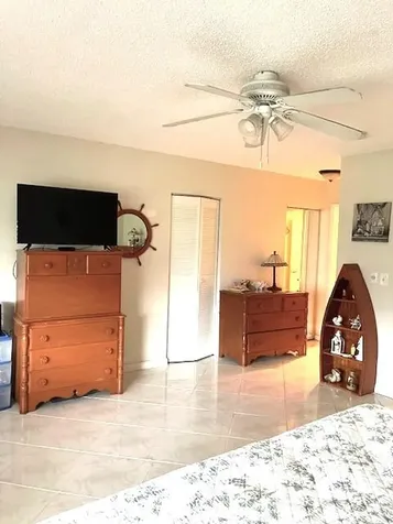 1137 South Drive Delray Beach FL 33445