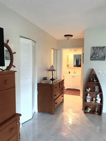 1137 South Drive Delray Beach FL 33445