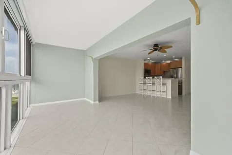 400 Wilma Circle Riviera Beach FL 33404