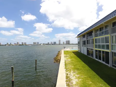 400 Wilma Circle Riviera Beach FL 33404