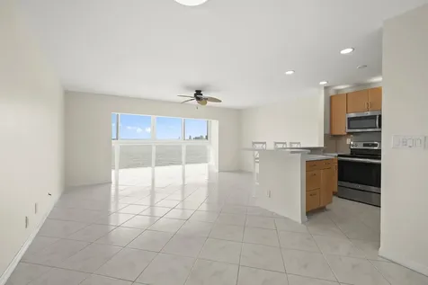 400 Wilma Circle Riviera Beach FL 33404