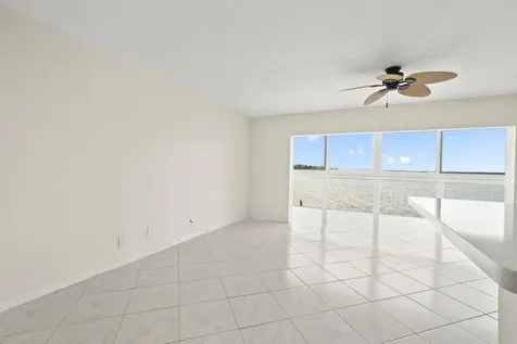 400 Wilma Circle Riviera Beach FL 33404