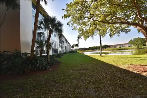 4301 Martinique Circle Coconut Creek FL 33066