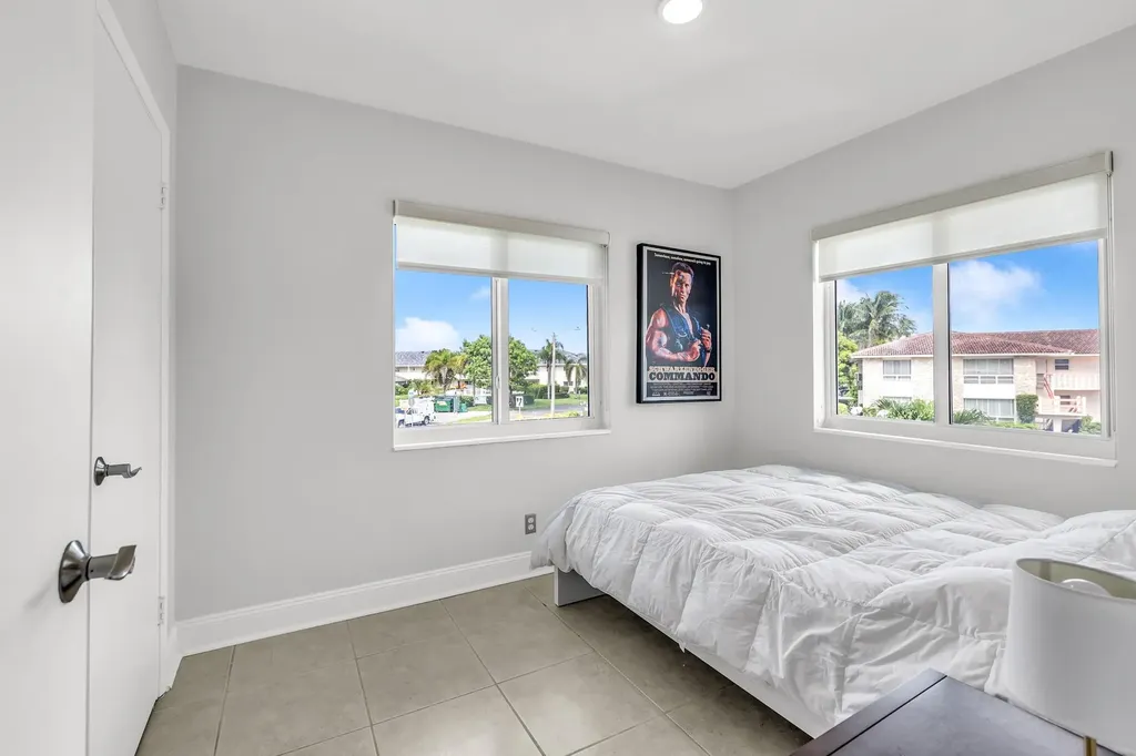 2812 NE 27th Street Lighthouse Point FL 33064