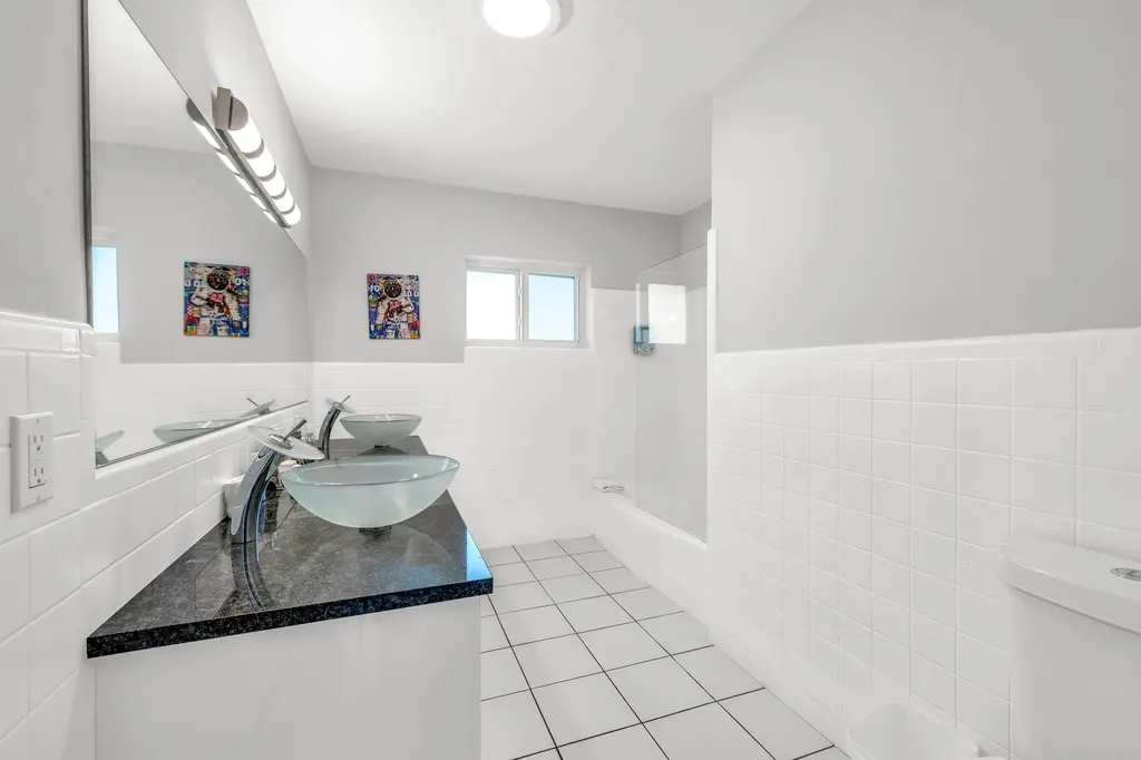 2812 NE 27th Street Lighthouse Point FL 33064