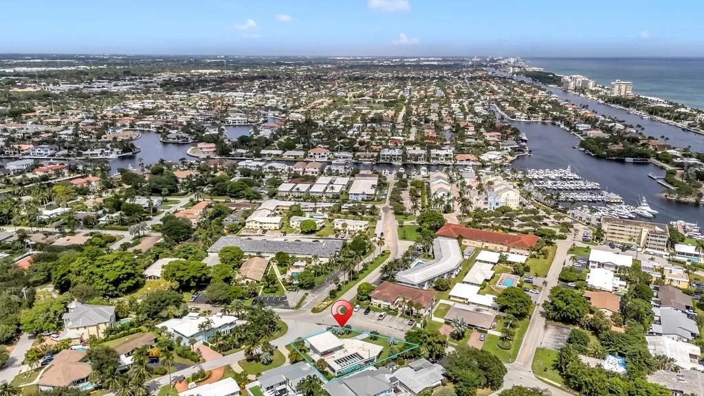 2812 NE 27th Street Lighthouse Point FL 33064