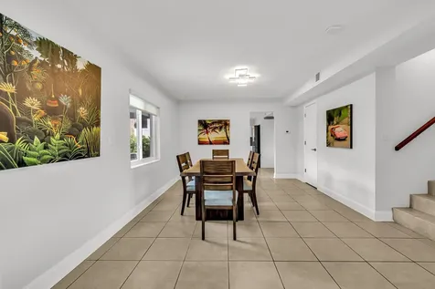 2812 NE 27th Street Lighthouse Point FL 33064