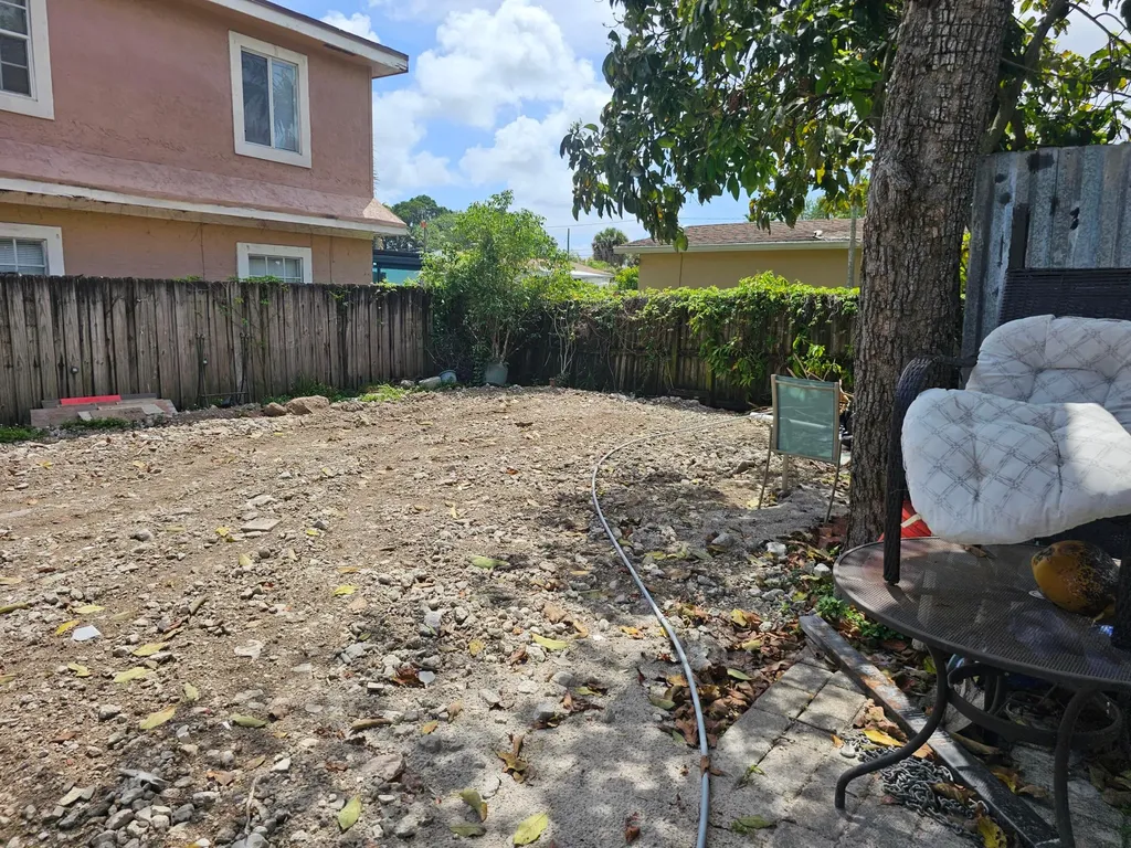 2512 Arthur Street Hollywood FL 33020