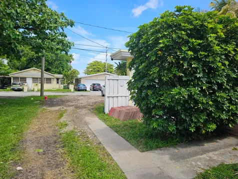 2512 Arthur Street Hollywood FL 33020