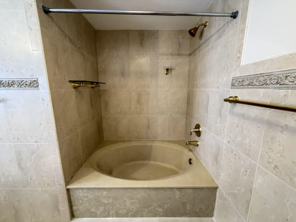 21085 NE 34th Avenue Aventura FL 33180