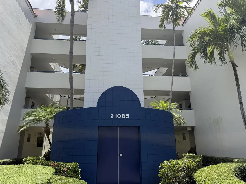 21085 NE 34th Avenue Aventura FL 33180