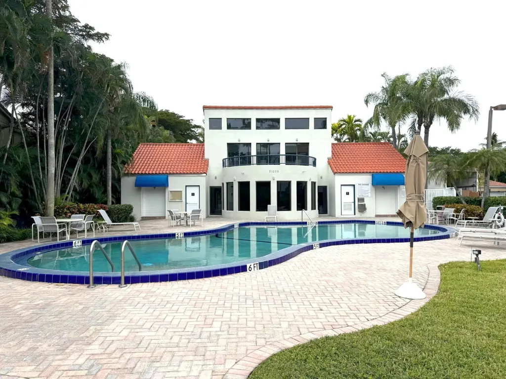 21085 NE 34th Avenue Aventura FL 33180