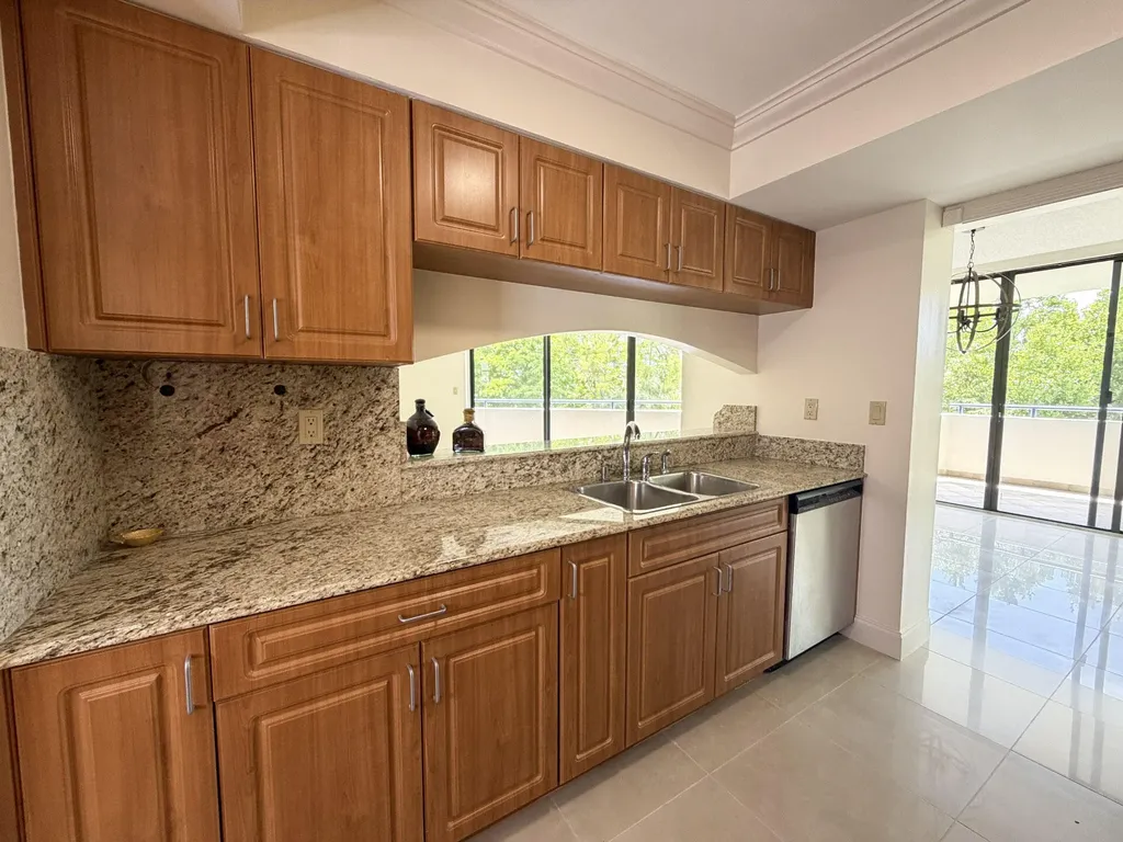 21085 NE 34th Avenue Aventura FL 33180