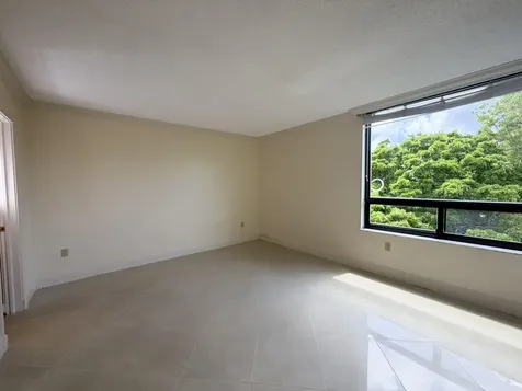 21085 NE 34th Avenue Aventura FL 33180