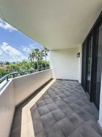 21085 NE 34th Avenue Aventura FL 33180