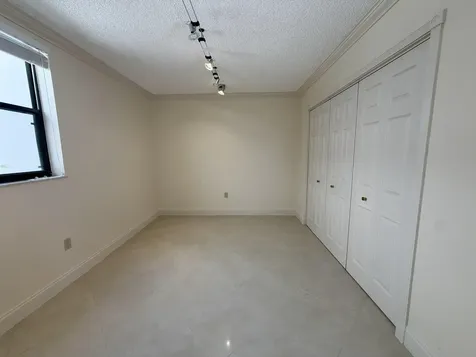 21085 NE 34th Avenue Aventura FL 33180