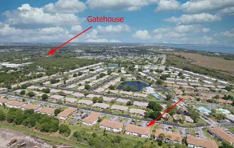 1217 S Lakes End Drive Fort Pierce FL 34982
