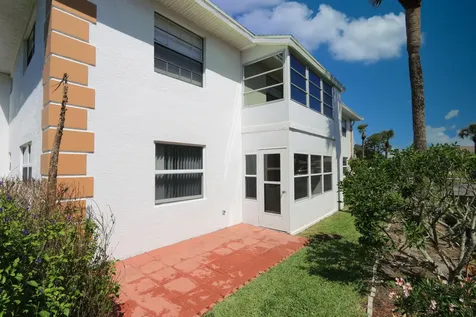 1217 S Lakes End Drive Fort Pierce FL 34982