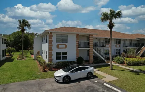 1217 S Lakes End Drive Fort Pierce FL 34982