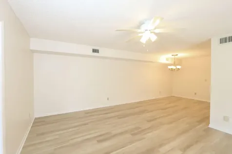 1217 S Lakes End Drive Fort Pierce FL 34982