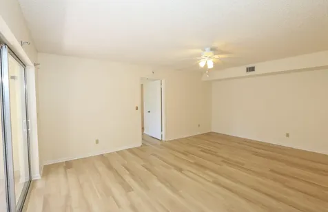 1217 S Lakes End Drive Fort Pierce FL 34982