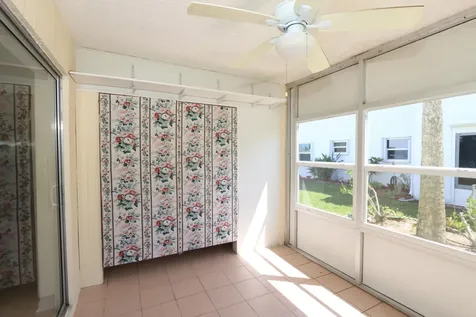 1217 S Lakes End Drive Fort Pierce FL 34982