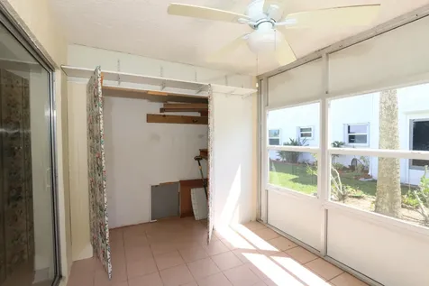 1217 S Lakes End Drive Fort Pierce FL 34982