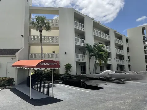 6768 N 10th Avenue N Lake Worth FL 33467