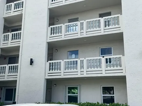6768 N 10th Avenue N Lake Worth FL 33467