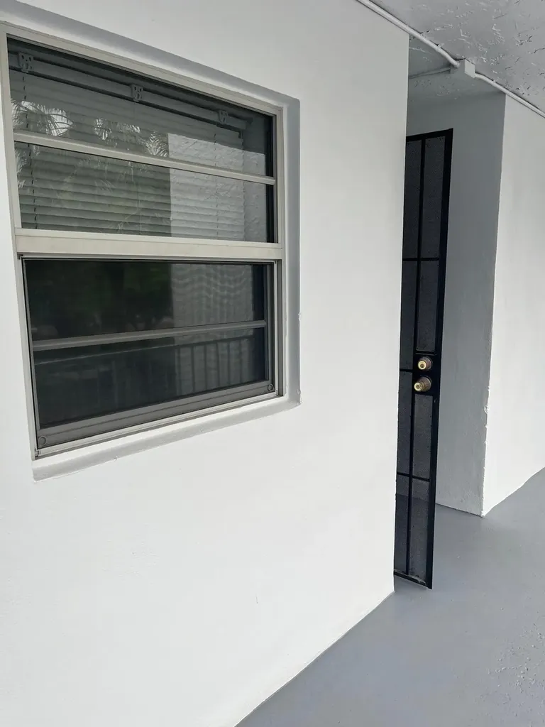 9441 Live Oak Place Davie FL 33324