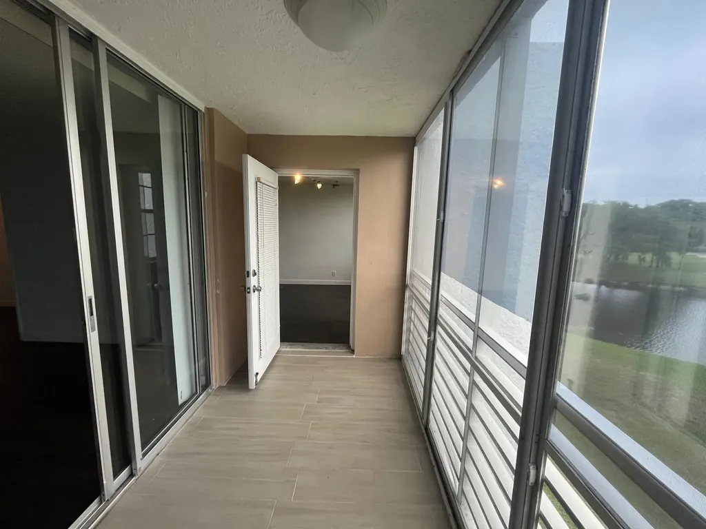 9441 Live Oak Place Davie FL 33324