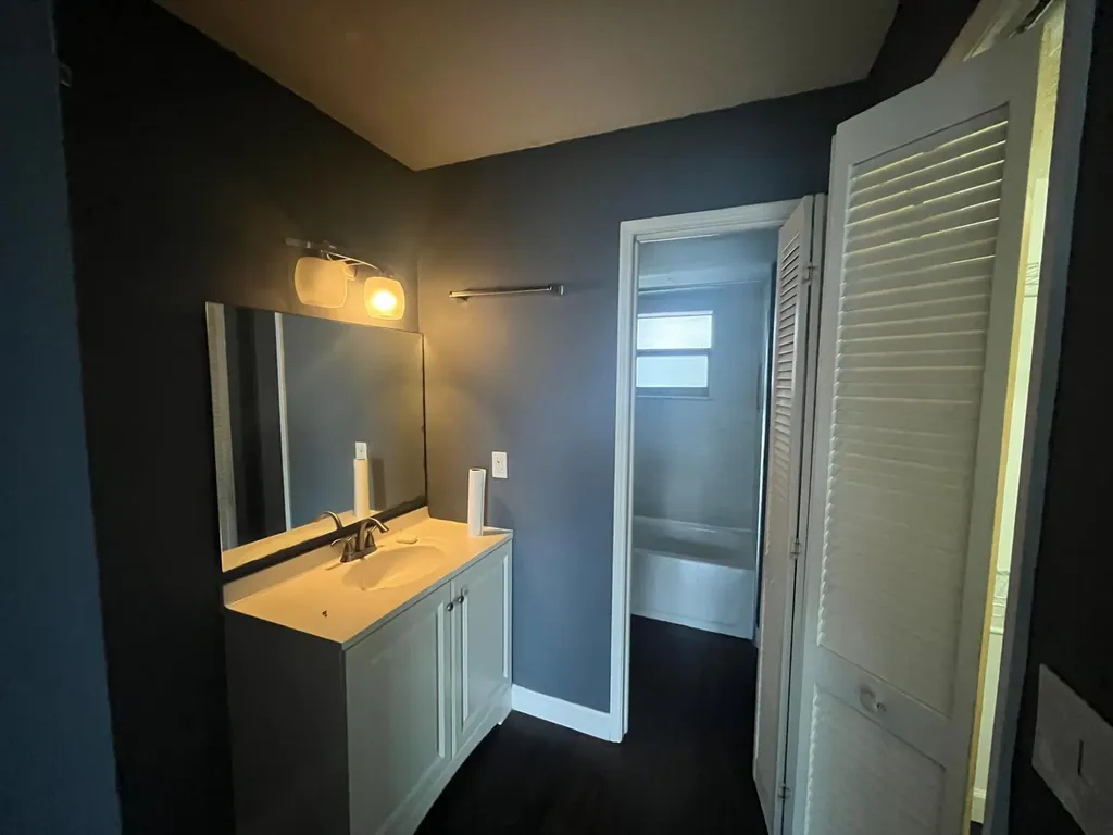 9441 Live Oak Place Davie FL 33324