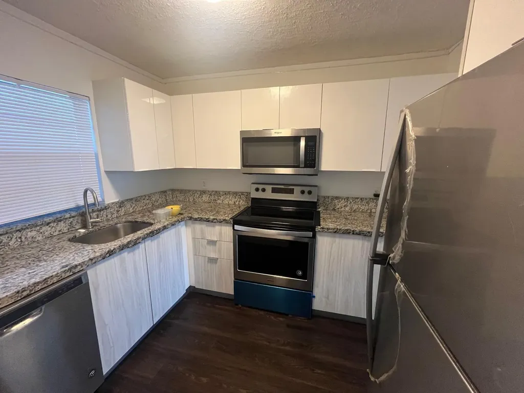 9441 Live Oak Place Davie FL 33324