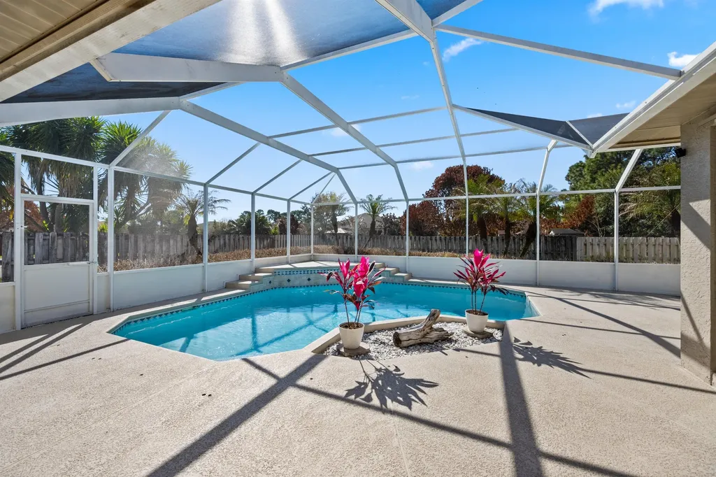 6148 NW Gaylord Terrace Port St Lucie FL 34986