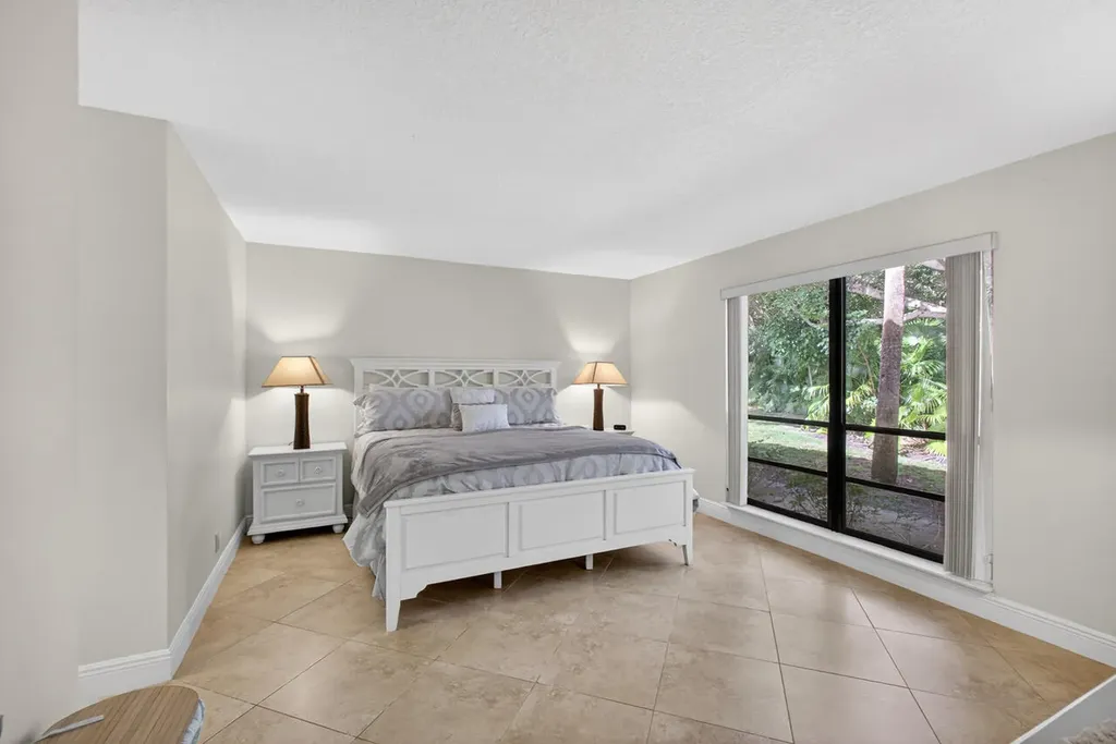 112 Brackenwood Road Palm Beach Gardens FL 33418