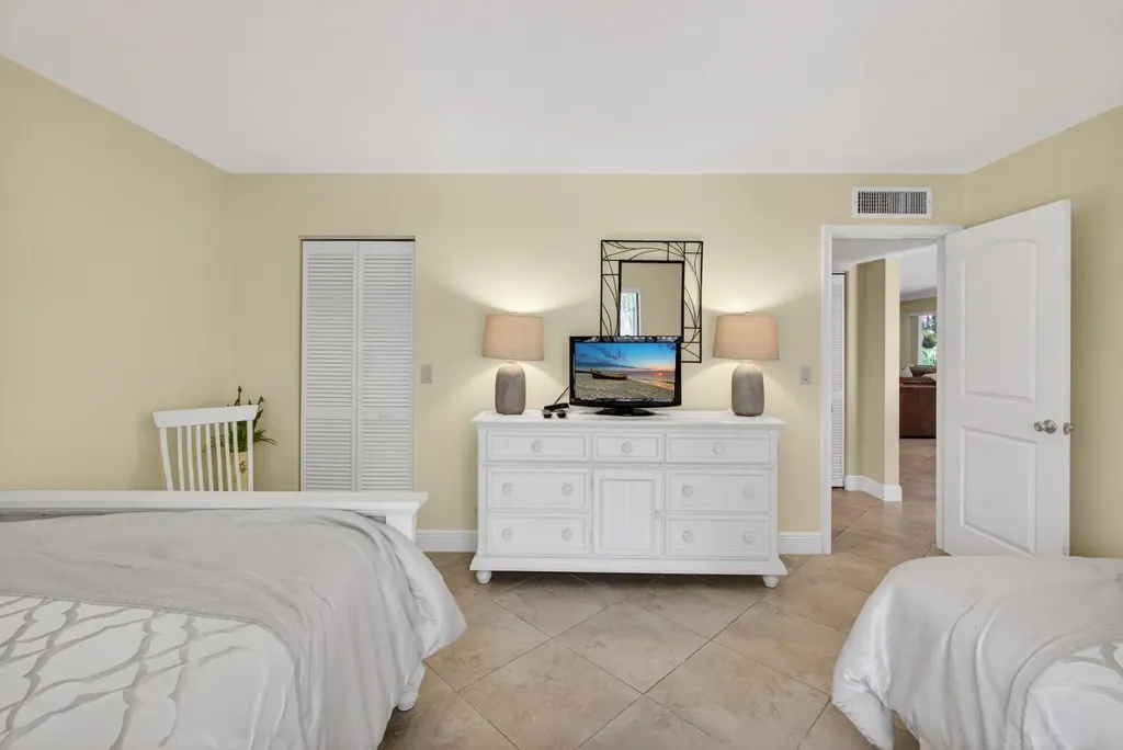 112 Brackenwood Road Palm Beach Gardens FL 33418