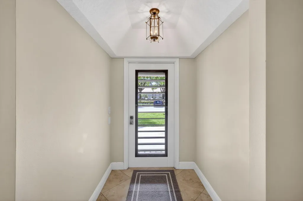 112 Brackenwood Road Palm Beach Gardens FL 33418