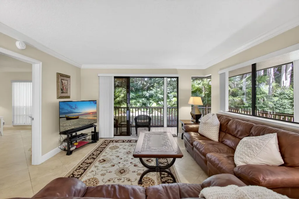 112 Brackenwood Road Palm Beach Gardens FL 33418