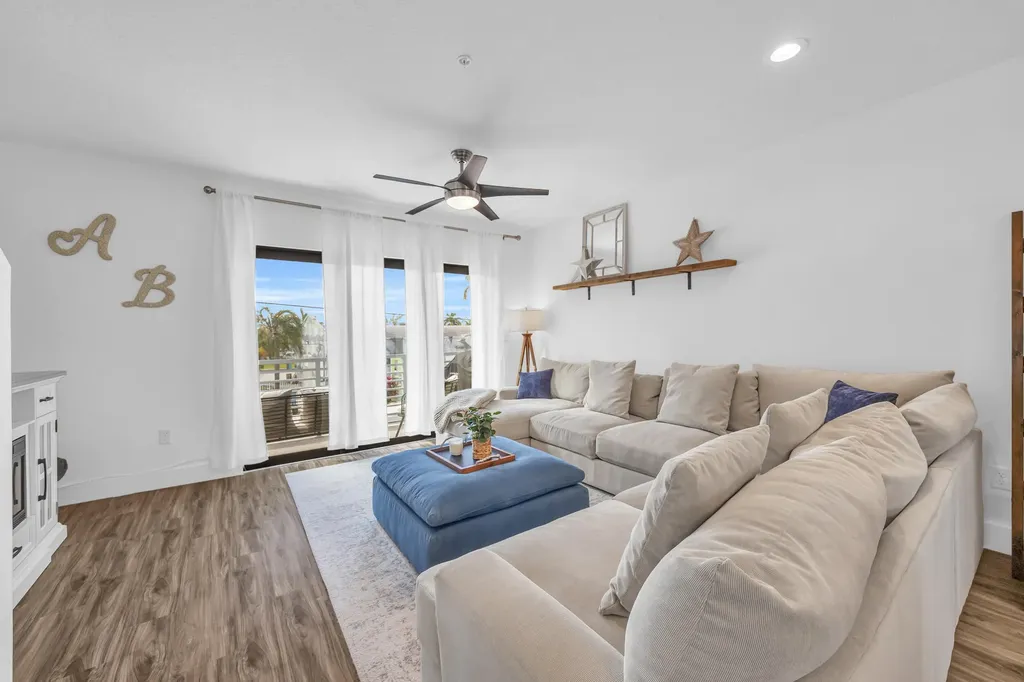 1110 Lucerne Avenue Lake Worth FL 33460