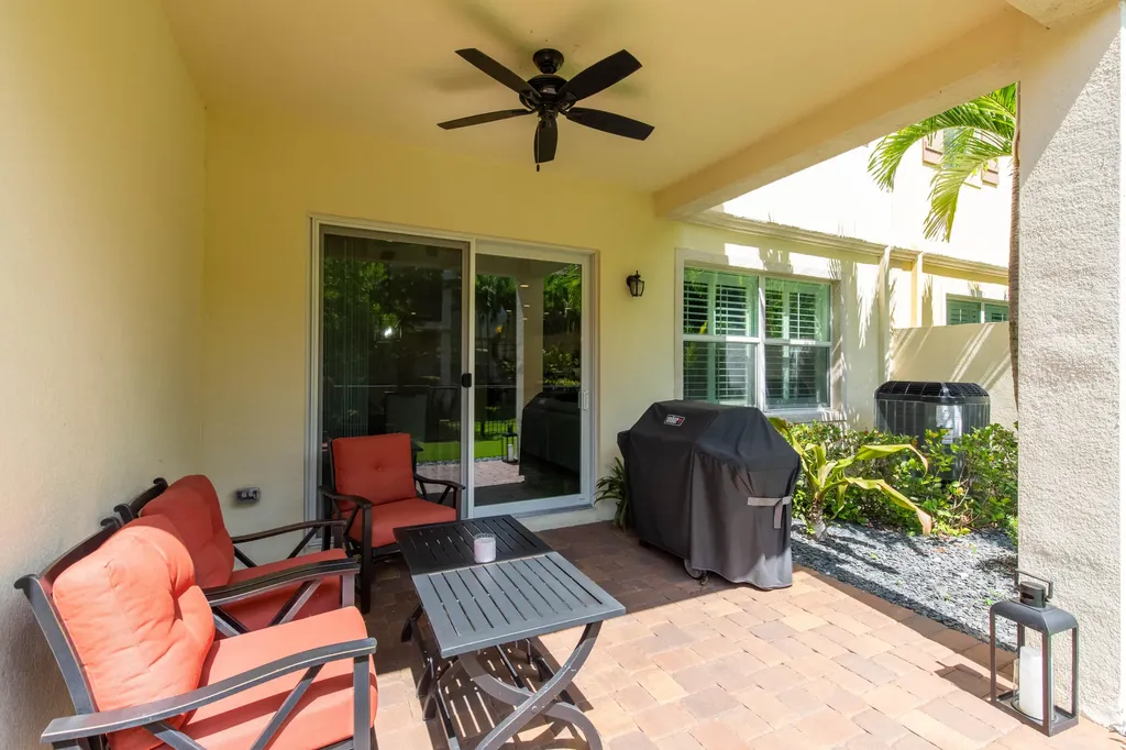 168 Crape Myrtle Lane Wellington FL 33414