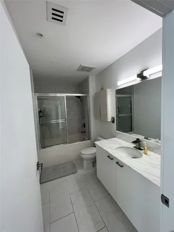 133 NE 2nd Avenue Miami FL 33132