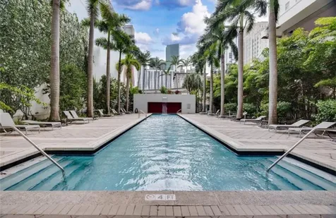133 NE 2nd Avenue Miami FL 33132