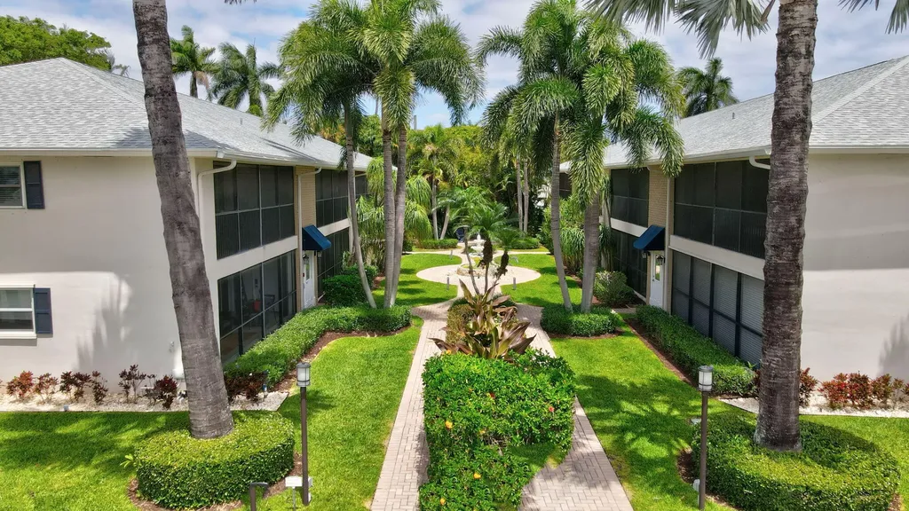807 NE 1st Street Delray Beach FL 33483