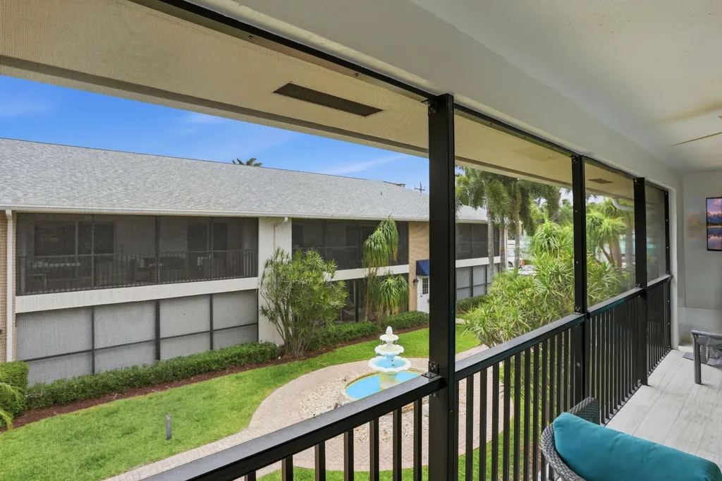 807 NE 1st Street Delray Beach FL 33483