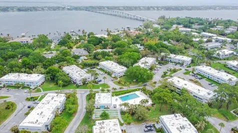 2929 SE Ocean Boulevard Stuart FL 34996