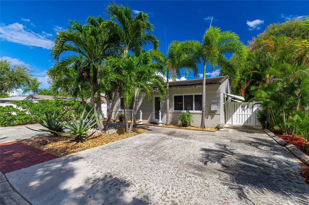 1220 NE 16th Terrace Fort Lauderdale FL 33304
