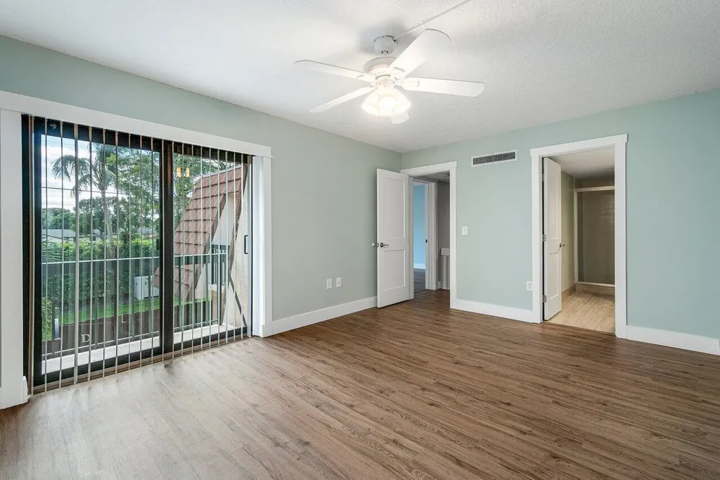825 Center Street Jupiter FL 33458