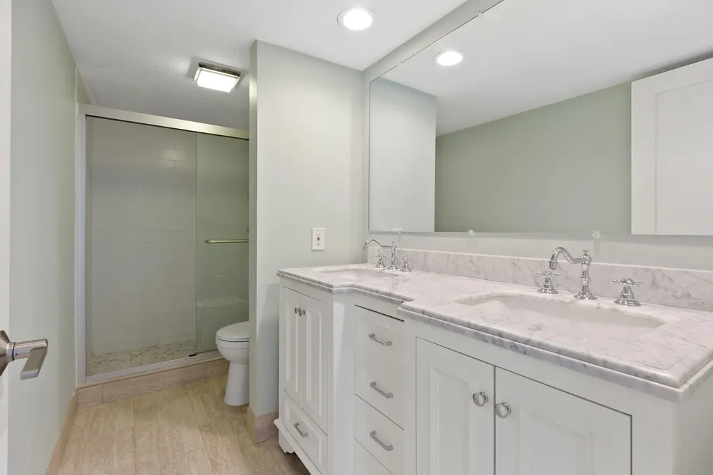 825 Center Street Jupiter FL 33458